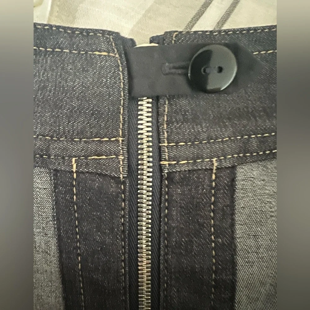 NWOT Doncaster Denim Skirt Full Front Zip Dark Wash 8 - Picture 2 of 4